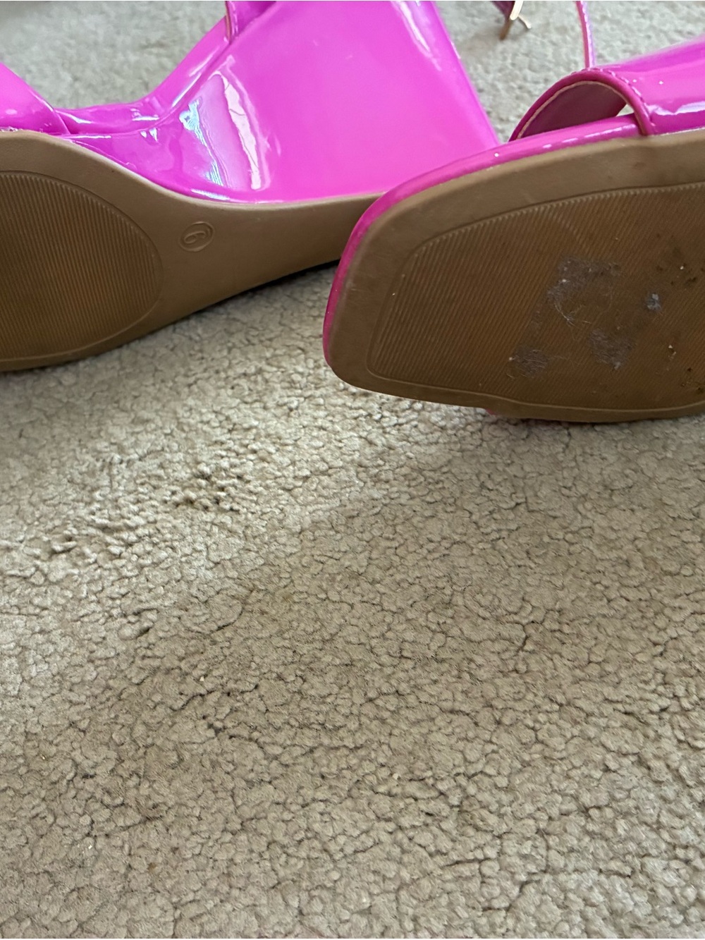 Journee Collection Hot Pink Patent Slingback Wedge Sandals size 9 - Picture 3 of 4